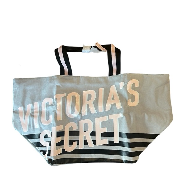 Victoria's Secret Handbags - NWT Victoria Secret Tote